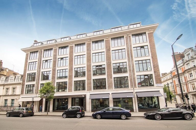 London - W1W 6XB, Your private office 4 desk to rent at Spaces Fitzrovia