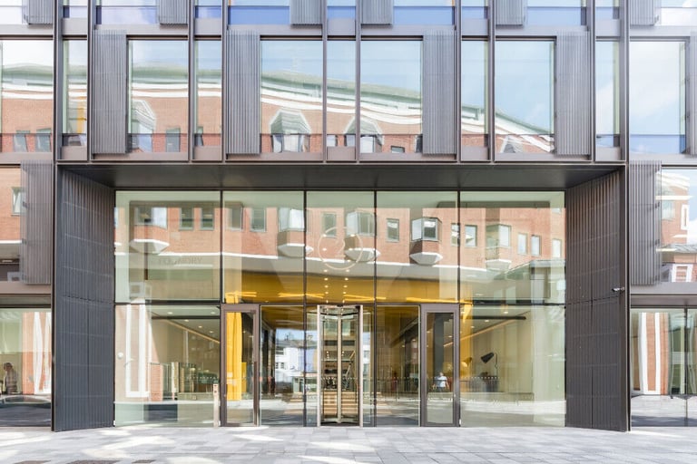 London - W68JA, Walk in and get to work in professional workspace in Spaces Hammersmith The Foundry