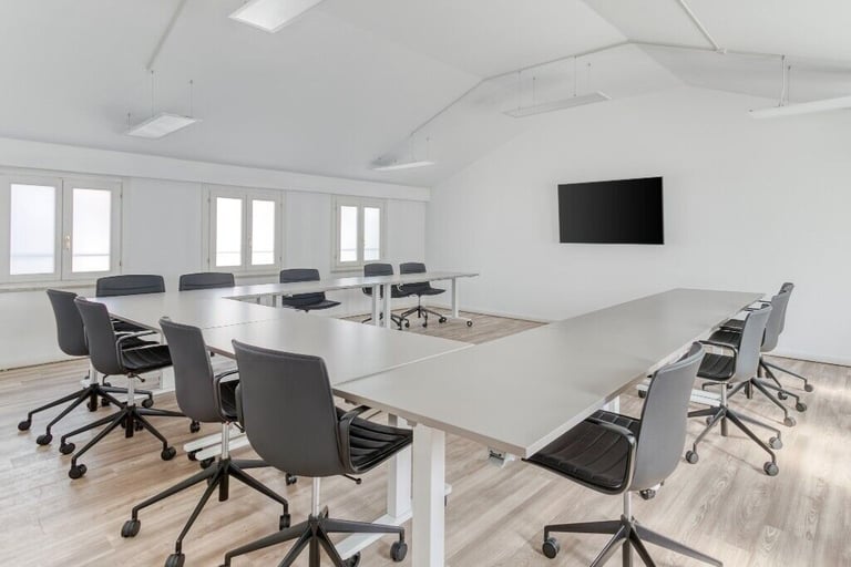 Cambridge - CB23 6DP, Access professional coworking space in Regus Cambourne