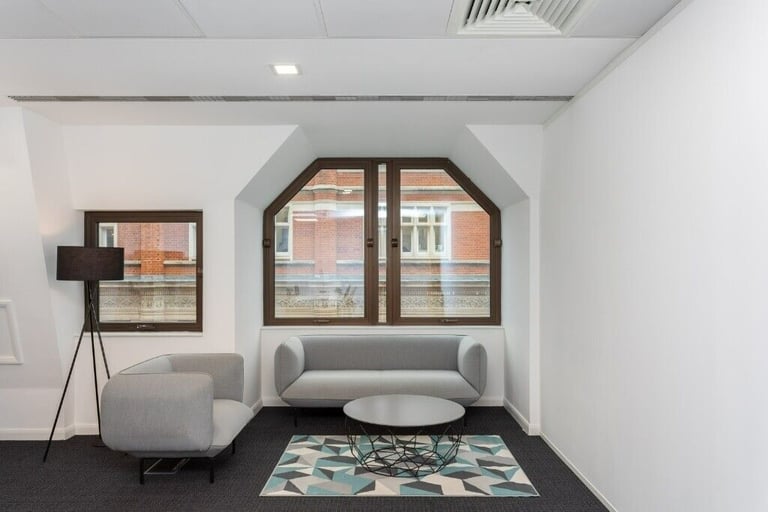 London - EC4Y 0AB, Your Open plan office 15 desk to rent at Blackfriars