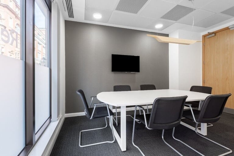 London - EC4Y 0AB, Your Open plan office 15 desk to rent at Blackfriars