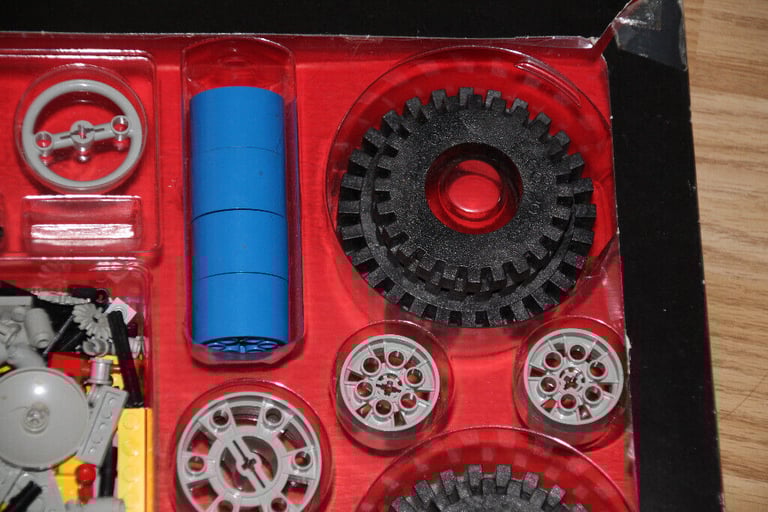 Lego Technic 8849 Tractor - Vintage set, rare, with instructions & box