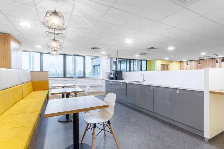 Wolverhampton - WV3 0SR, Co-working membership 538 sqft serviced office to rent at 84 Salop Street