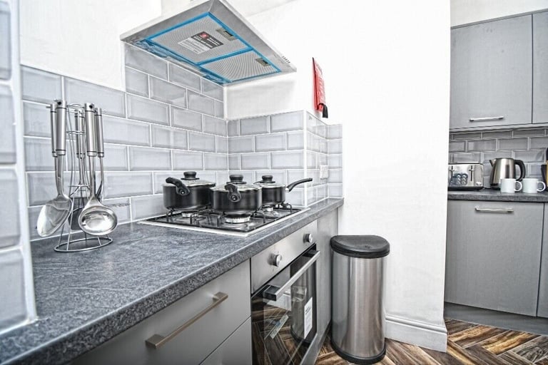 New 4 Bed HMO in Stoke Top Spec Refurb Throughout ROI in Excess of 42 PA in Leeds City Centre