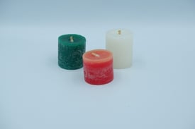 Christmas set of three artisanal candles. Red, white and green. Made in Italy. New.