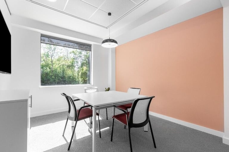 Maidenhead - SL6 4BY, Co-working 322 sqft serviced office to rent at Concorde Park