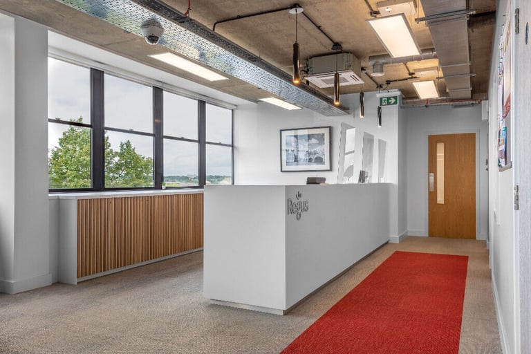 London - N14 6BN, Access professional office space in Regus The Grange Southgate