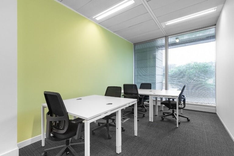 Hemel Hempstead - HP2 4TZ, Serviced office to rent for 4 desk at Breakspear Park 