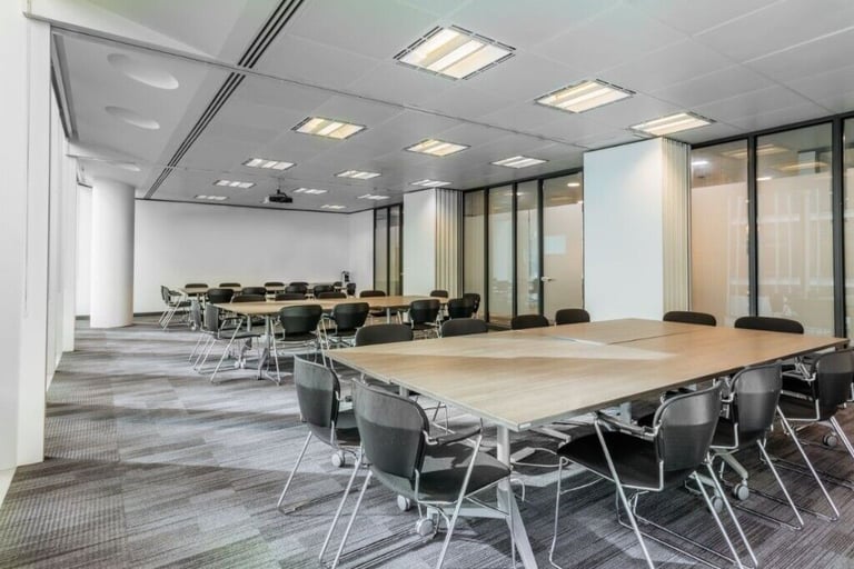 London - W2 6BD, 5 Desk serviced office to rent at Paddington Sheldon Square