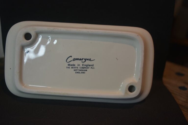 VINTAGE BOOTS COMARGUE CERAMIC TOAST RACK