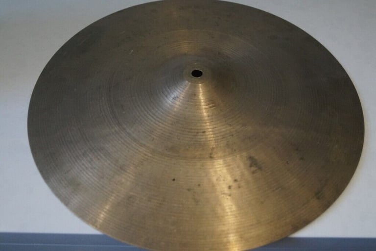 Avedis Zildjian 16 inch Thin Crash cymbal - '80s - USA - Vintage