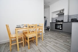 image for ***Luxury Student/Professional House Share, READY NOW!!***BILLS INCLUDED!!