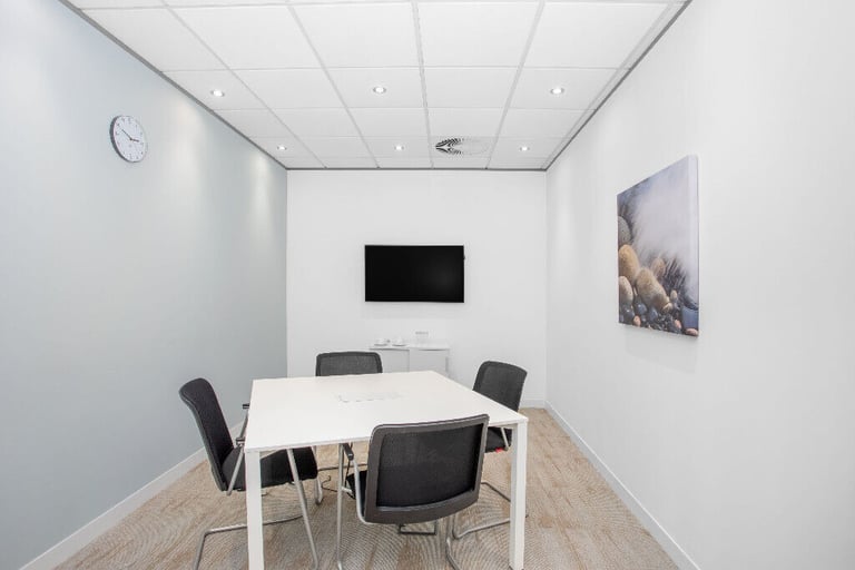 London - EN3 7GD, Unlimited office access in Regus Enfield Innova Park