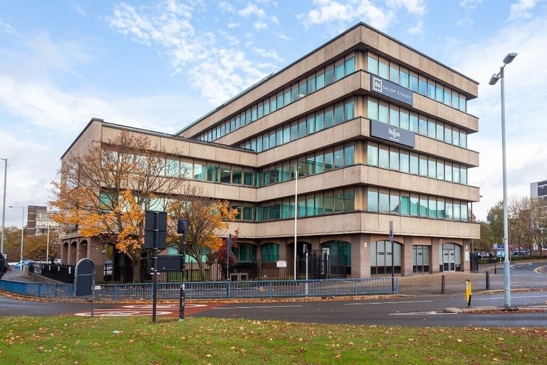 Wolverhampton - WV3 0SR, Co-working membership 538 sqft serviced office to rent at 84 Salop Street