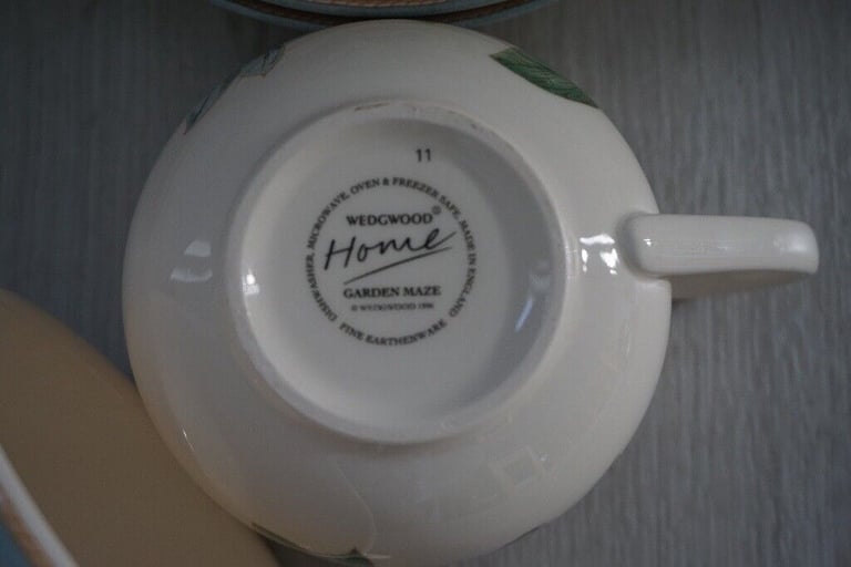 Wedgwood Home 'Garden Maze' 4 Breakfast Cups and Saucers