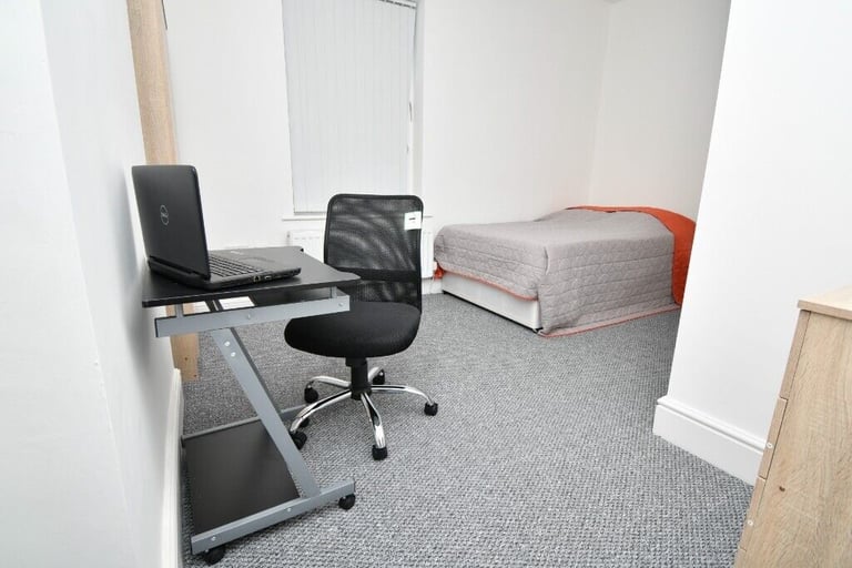 4 BED HMO BURNLEY FOR SALE ** ONLY £15,000 CASH ** REQUIRED