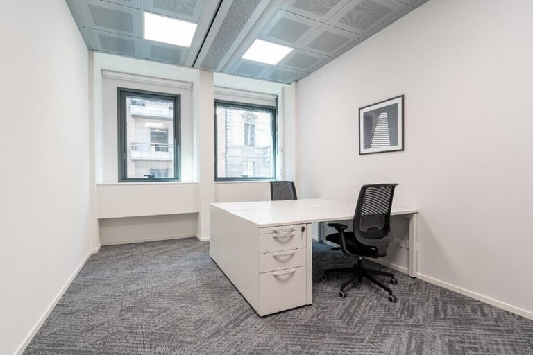 Milton Keynes - MK10 9RG, 1ws 430 sqft serviced office to rent at Atterbury Lakes 