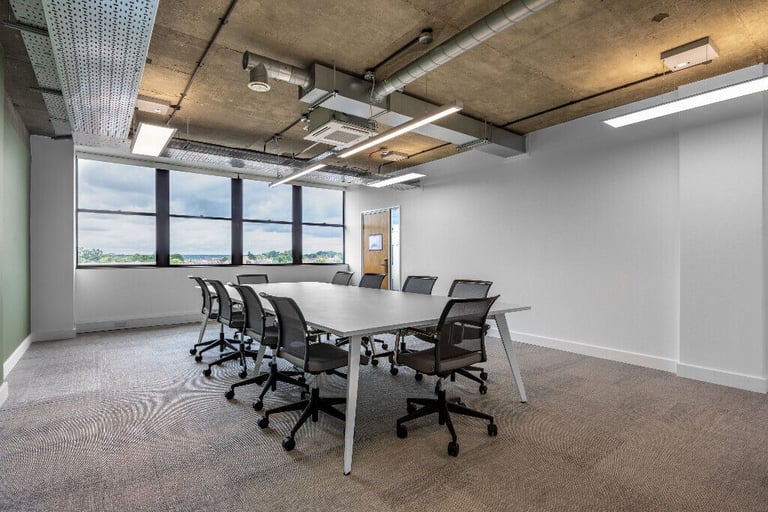 London - N14 6BN, Access professional office space in Regus The Grange Southgate