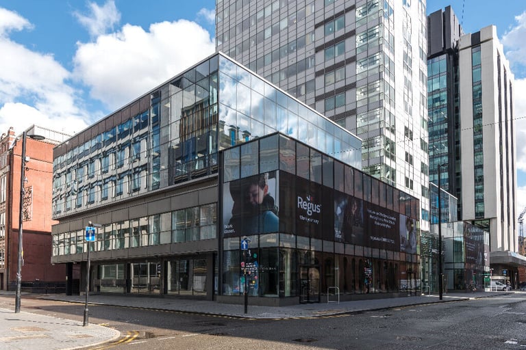 Manchester - M1 4DZ, Coworking space in Regus St James Tower