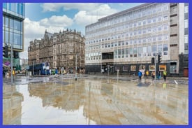 Edinburgh - EH2 2AF, 1 Work station private office to rent at 9-10 Saint Andrew Square
