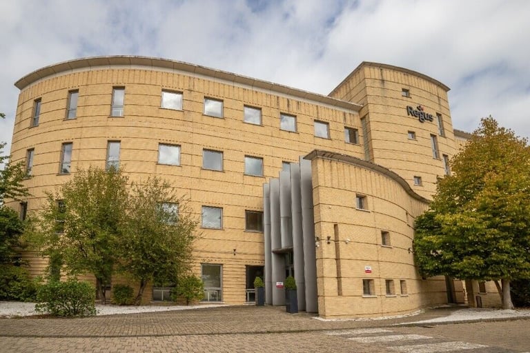 Reading - RG6 1PT, 2 Desk serviced office to rent at Thames Valley Park 