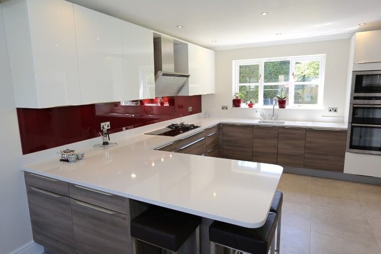 Granite & Quartz Kitchen Worktops ....... from ONLY £1000