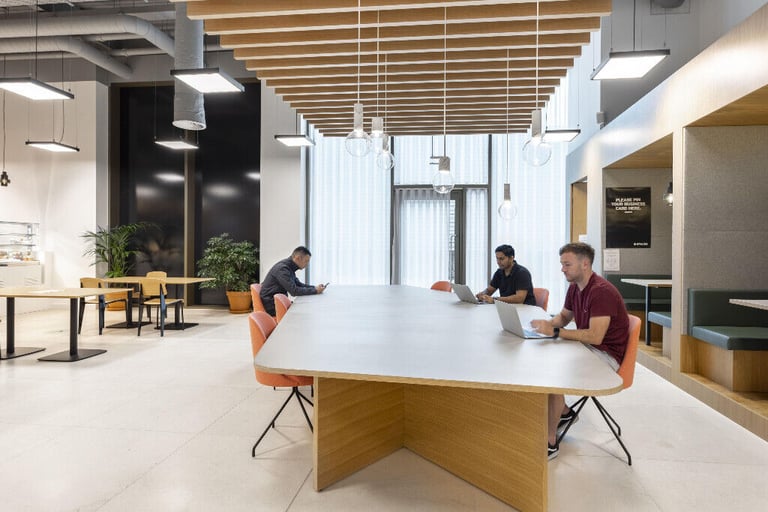 Milton Keynes - MK9 1FH, Book a reserved coworking spot in Spaces Avebury Boulevard
