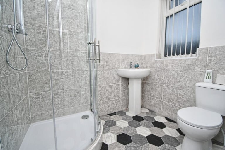 Superb 4 bed HMO in Stoke Immaculate Throughout Perfect For Students Net Returns 33.28% PA