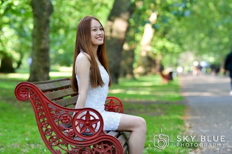 Pro. Photographer in London : Portrait, Proposal, Dating, Wedding, Property Photography Services