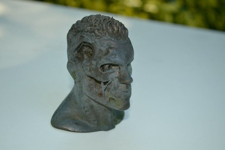 Terminator T-800 Arnie faux bronze statue/ sculpture