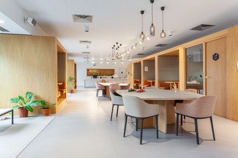 London - W68JA, Walk in and get to work in professional workspace in Spaces Hammersmith The Foundry