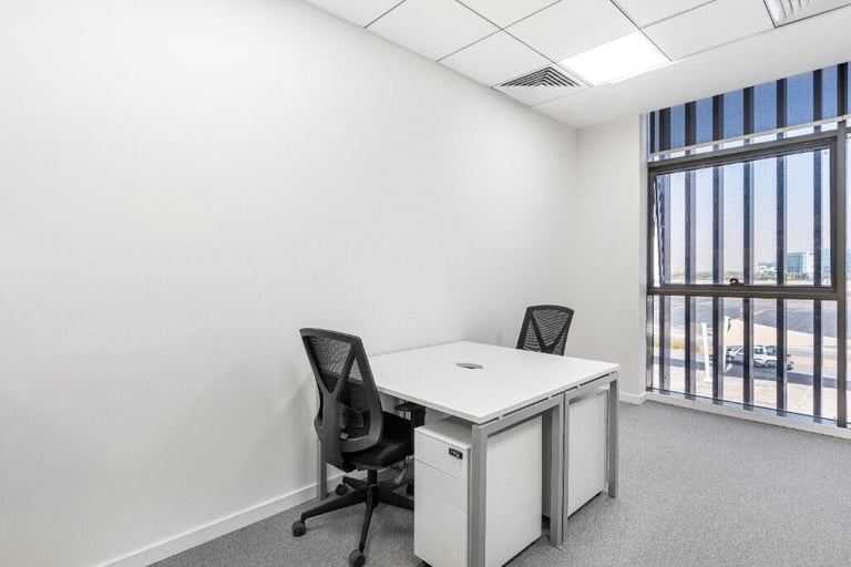 Manchester - M1 5AN, Serviced office to rent for 2 desk at Peter House
