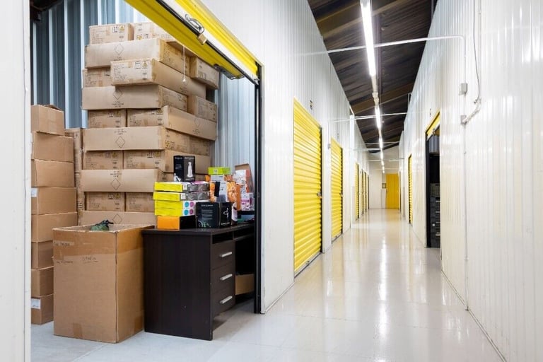 Business Storage & Micro Warehousing - Middleton - 1ml from M60 - Flexible Terms