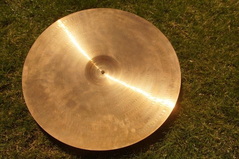 Kashian by UFIP 19 1/2 inch Medium Ride cymbal - Italy - '80s - 2416g - B8 - Vintage