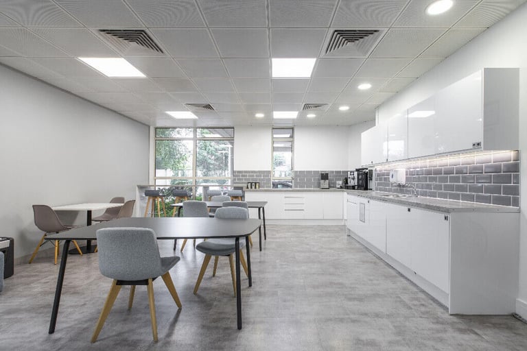 Staines - TW18 4AX, Join a collaborative coworking environment in Regus London Road