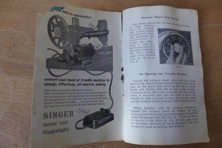 Original Instruction booklet for a Singer Sewing Machine No 66. ‘Oscillating hook, for Family use’.