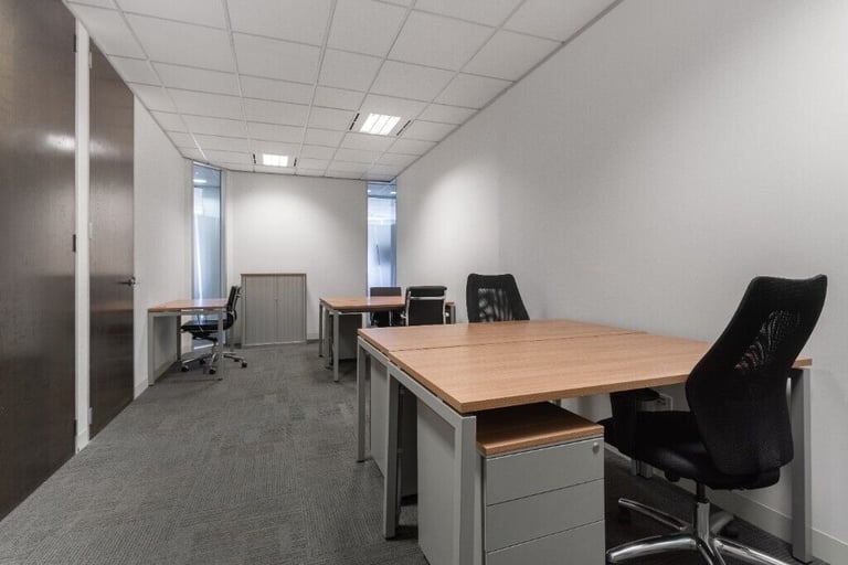 London - WC2N 4JF, 3 Desk private office available at Strand Charing Cross