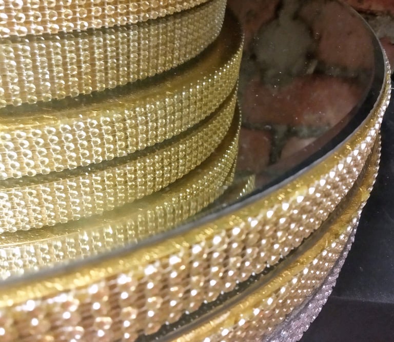 12"/30cm Gold Round Diamonte Cake Base Display Stunning Newly Mad