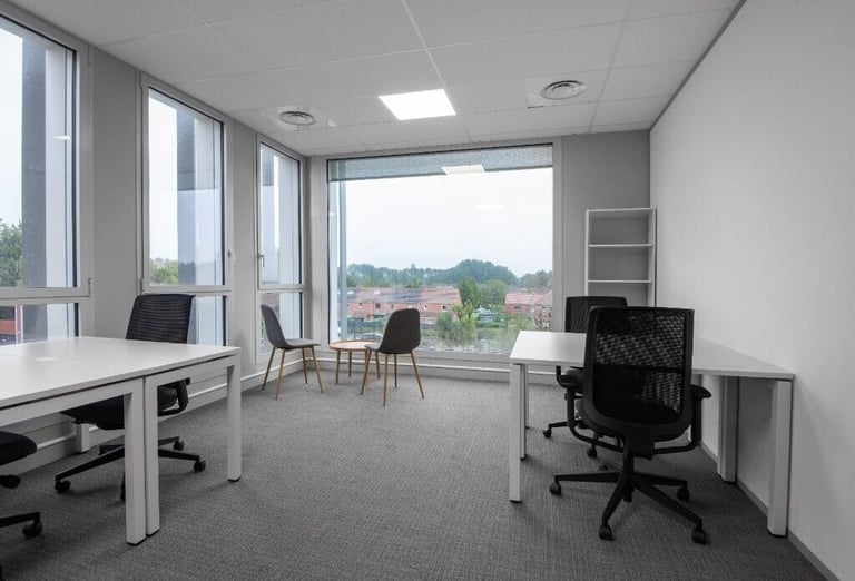 Milton Keynes - MK9 2UB, Furnished private office space for 3 desk at Midsummer Court