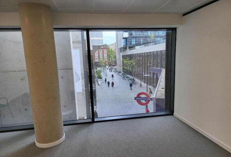 London – N4 3FU, Beautifully designed office space for 3 people in Spaces Finsbury Park
