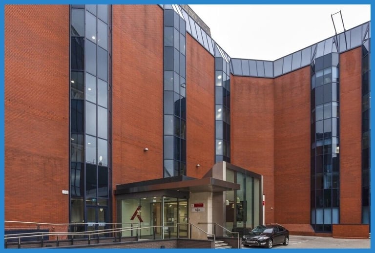Birmingham - B15 1TR, 3 Work station private office to rent Apex House 
