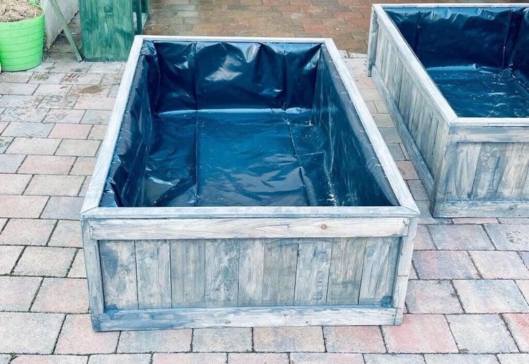 Handmade Wooden Flower/Planter/Vegetable Large Planter 