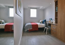 STUDENT ROOMS TO RENT IN SHEFFIELD. EN-SUITE WITH DOUBLE BED, PRIVATE ROOM, STUDY SPACE AND WARDROBE