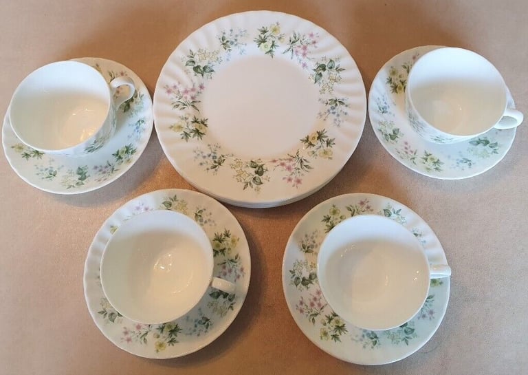 Minton Bone China Spring Valley 18 PC Cups Saucers Plates Afternoon Tea Set