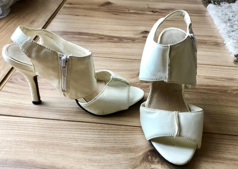 image for Sandals/shoes 