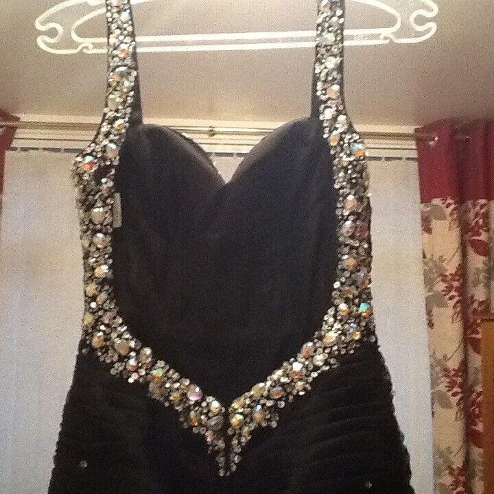 Stunning black Prom/evening dress size 10 perfect condition