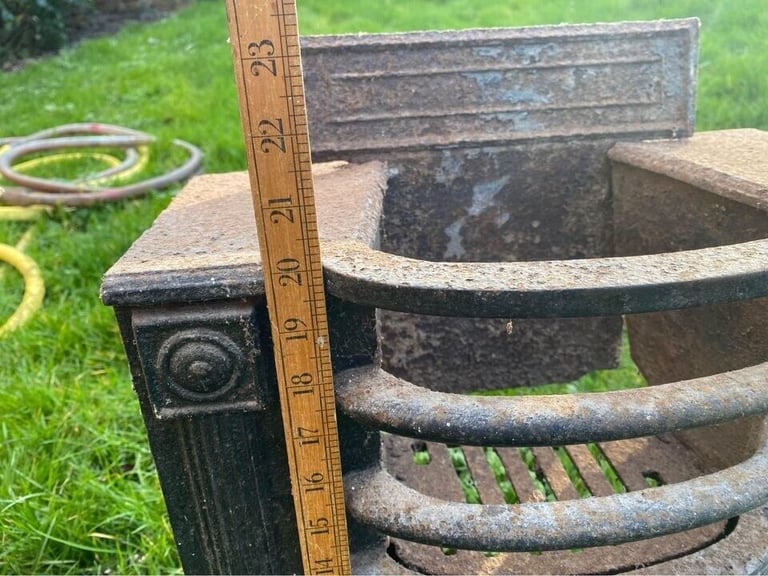 VINTAGE ANTIQUE FIRE PLACE GRATES GARDEN FEATURE X 2