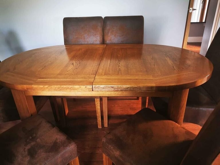 Cotswood Real Oak Extremly Heavy Table and 6 chairs