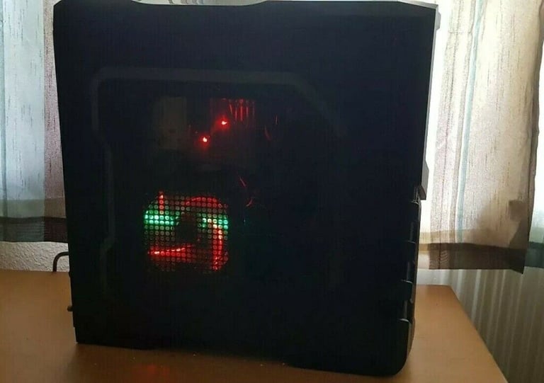  BUDGET PC AMD FX8350 8GB RAMS 120GB SSD WINDOWS 10  READ THE AD 