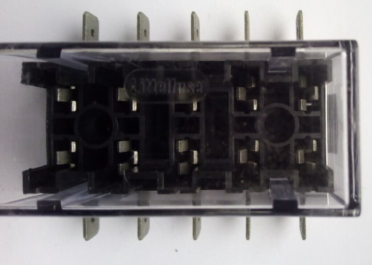 5 way blade fuse block with cover - £ 10 - nice bargain